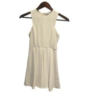 white bodycon dress with sleeves Bijou | White Square-Neck Lace Long-Sleeve Mini Dress main image 0